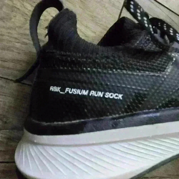 REEBOK womens black  size 8 sneakers - Picture 7 of 9